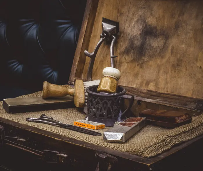 classic-barbering-tools