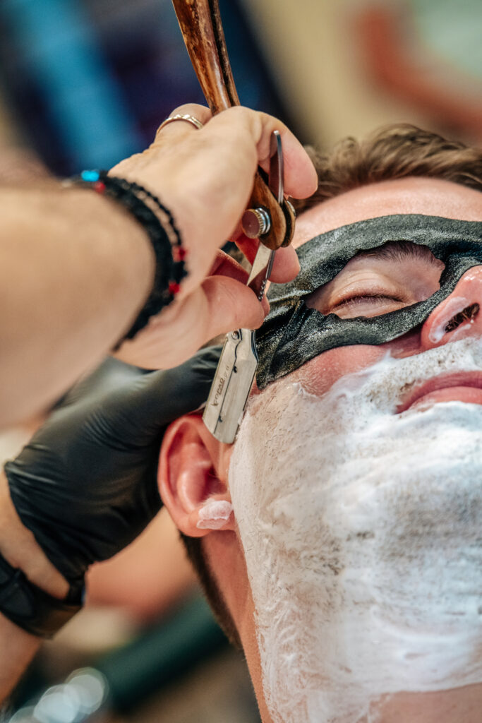 Περιποίηση στο Alexakis Barbers