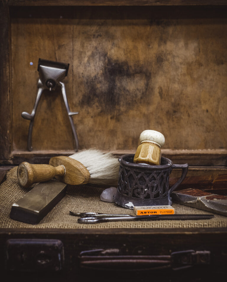 old-barbering-tools